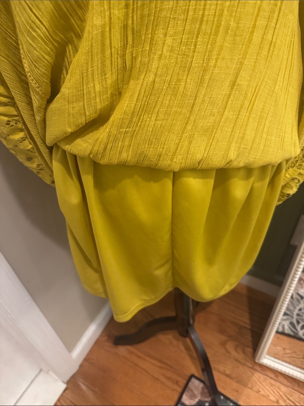 J Gee Women’s Mustard Yellow Lace-Trim Maxi Dress - Picture 5 of 10